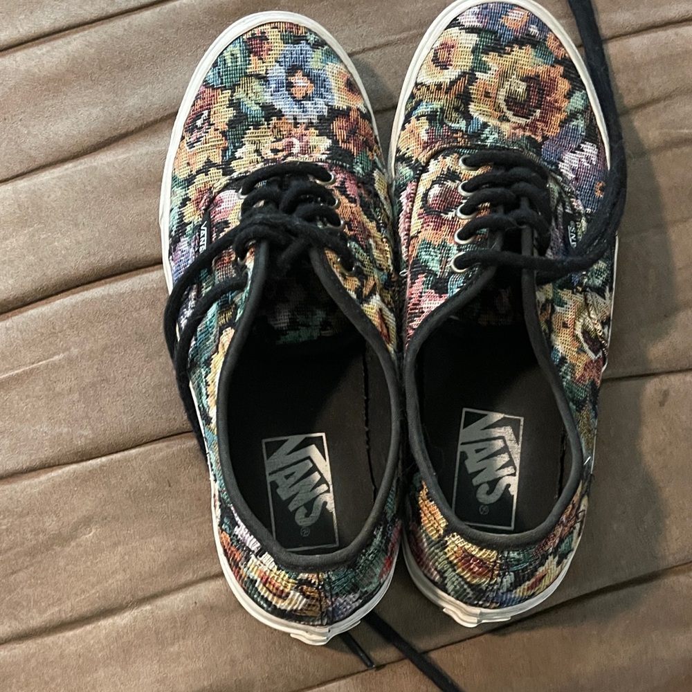 Vans Women's Multicolor Floral Sneakers